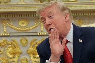 Vždycky je to v pohodě. Dva novináři odhalili až neskutečné zákulisí Trumpovy války s Íránem i to, co ještě může způsobit